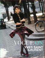 Boek Vogue on Yves Saint Laurent 9781419718014, Verzenden, Zo goed als nieuw