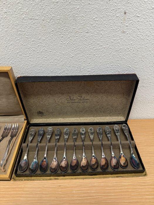 GERO, sola - Bestekset (24) - Verzilverd, Antiek en Kunst, Antiek | Meubels | Tafels