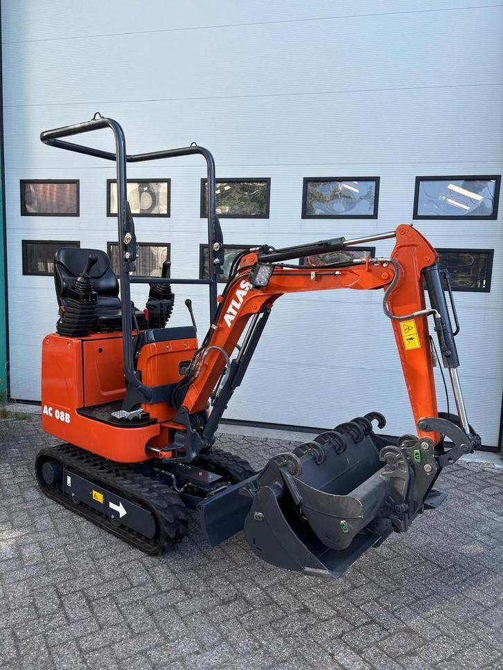 Overjarige Atlas AC08B minigraver, Zakelijke goederen, Machines en Bouw | Kranen en Graafmachines, Graafmachine