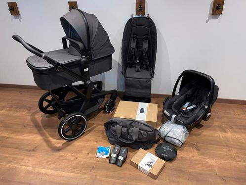Joolz Day Plus Awesome Anthracite Complete 3in1 Kinderwagen, Kinderen en Baby's, Kinderwagens en Combinaties, Combiwagen, Zo goed als nieuw