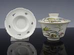 Kop en schotel - Porselein - Qing dynastie 1644-1911
