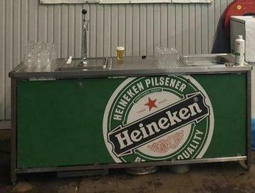 drankenbar met spoelbak beschikbaar voor biedingen