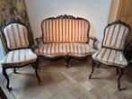 Antikes Set bestehend aus einem Sofa und zwei Stühlen im, Antiek en Kunst