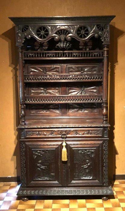 Kast - Eik - Bretoense jachtkast, Antiek en Kunst, Antiek | Overige Antiek