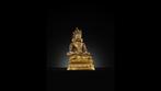 A GILT BRONZE FIGURE OF AMITAYUS - Verguld brons - China -