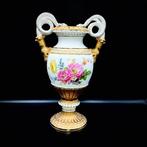 E.A.Leuteritz - Meissen - First Choice - Artwork Amphora, Antiek en Kunst