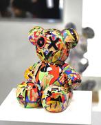 Patryk Konrad - Guernica bear sculpture - limited edition,