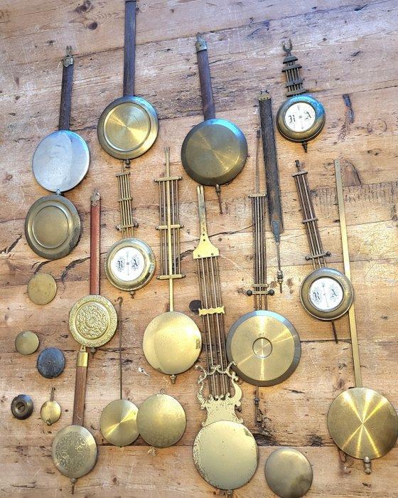 Gereedschap voor klokken/horloges (25) - Slingers voor, Antiek en Kunst, Antiek | Klokken