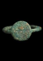 Bactrian Brons Ring met ronde bezel (Zonder Minimumprijs), Antiek en Kunst