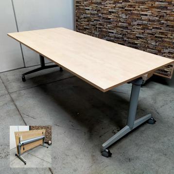 Steelcase mobiele klaptafel - 200x90 cm beschikbaar voor biedingen