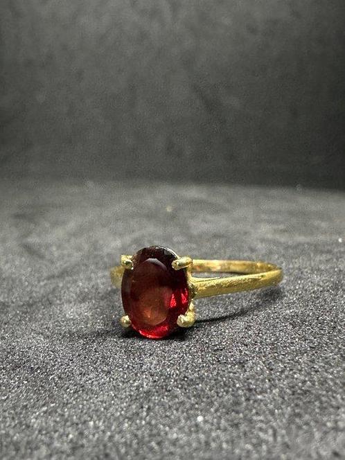 Zonder Minimumprijs - Ring - 18 karaat Geel goud Granaat, Sieraden, Tassen en Uiterlijk, Ringen