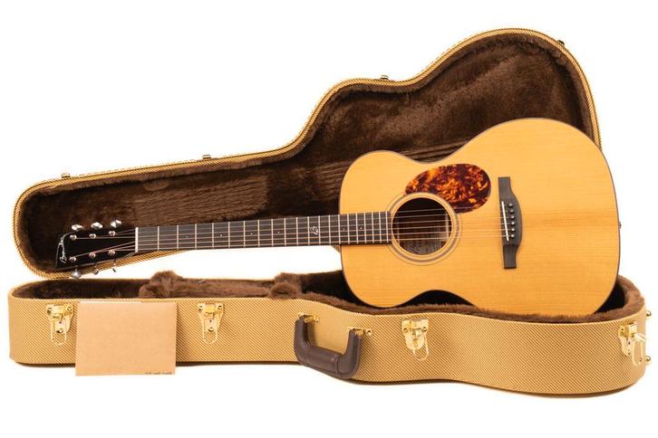 Boucher Guitars | Exclusief bij Muziekhuis Souman, Muziek en Instrumenten, Snaarinstrumenten | Gitaren | Akoestisch, Western- of Steelstringgitaar