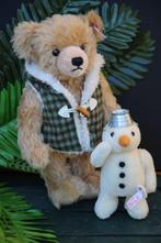 Steiff: Teddybeer met sneeuwman, EAN 007538 - Pluche dier -, Antiek en Kunst, Antiek | Speelgoed