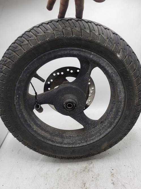 Znen F22 2015 ZN50QT-32 / Voorwiel goede band Incl., Fietsen en Brommers, Brommeronderdelen | Scooters, Ophalen of Verzenden
