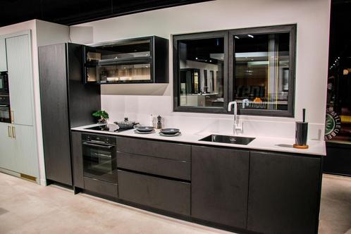 Keuken op maat, Huis en Inrichting, Keuken | Complete keukens, Overige materialen, Greeploos, Met kookeiland, Hoogglans of Gelakt
