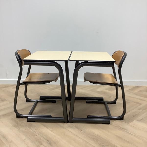 complete school set Ahrend 10 stoelen + 10 tafels, Antraciet, Huis en Inrichting, Stoelen, Eén, Zwart, Gebruikt, Hout, Ophalen of Verzenden