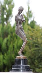 sculptuur, coy dancer - 38 cm - brons marmer, Antiek en Kunst