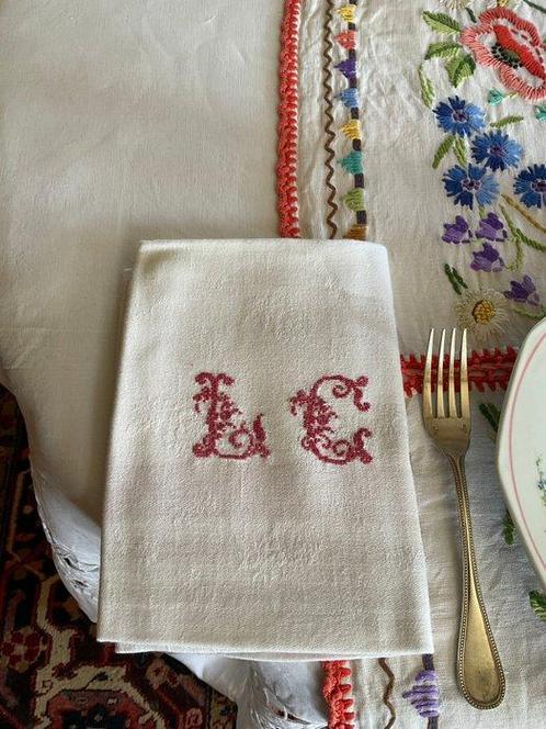 5 luxe Napoleon III damast linnen servetten met petit point, Antiek en Kunst, Antiek | Kleden en Textiel