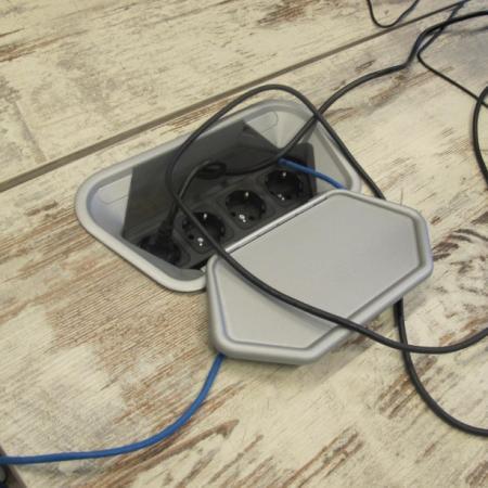 (MDK-104193) Stroom inbouw docket, Hobby en Vrije tijd, Elektronica-componenten, Gebruikt, Ophalen of Verzenden