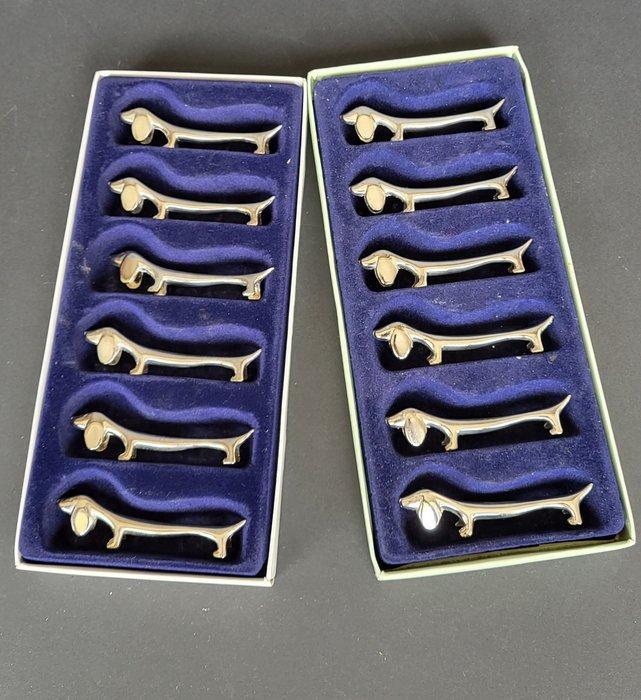 Messensteun (12) - Teckel - Verzilverd, Antiek en Kunst, Antiek | Meubels | Tafels