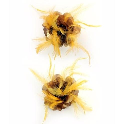 Zijdebloem corsage met gouden veren - Haarbloemen, Hobby en Vrije tijd, Feestartikelen, Ophalen of Verzenden