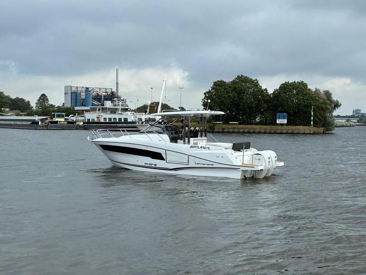 Jeanneau Cap Camarat 10.5WAS2 bj.26 + 2x Yamaha F300XSU2 Wit, Watersport en Boten, Speedboten, Buitenboordmotor, 200 pk of meer