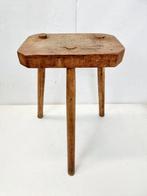 Bijzettafel - Eik - Vintage krukje/ bijzettafel in eik.