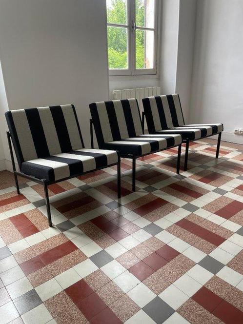 Artek - Ilmari Tapiovaara - Sofa - KIKI - Frame: zwarte, Antiek en Kunst, Kunst | Designobjecten
