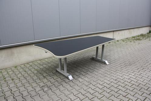 Veel voorraad Gispen tafels. New en Vintage, Huis en Inrichting, Tafels | Eettafels, 50 tot 100 cm, 200 cm of meer, Rechthoekig