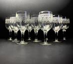 Baccarat - Wijnglas - Oud guilloché décor gegraveerd -, Antiek en Kunst