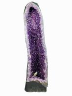 69KG Majestic Amethist Cathedral Geode met Kwartskristal