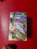 Pokémon - 1 Sealed box - Sword & Shield - Evolving Skies, Hobby en Vrije tijd, Verzamelkaartspellen | Pokémon, Nieuw