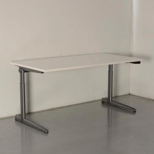 Ahrend 500 bureau, wit blad, 160 x 80 cm, hoogte verstelbaar, Huis en Inrichting, Bureaus, Ophalen of Verzenden