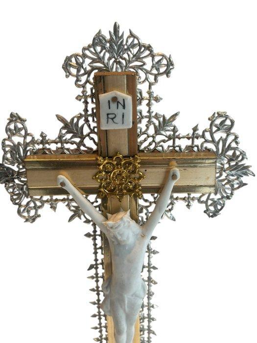 Kruis met porceleine Corpus Christi - 36 cm - Antiek - Hout,, Antiek en Kunst, Antiek | Boeken en Bijbels