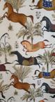 Zeldzame Oosterse stof met rennende paarden - 300x280cm