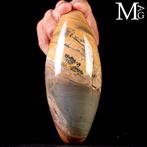 Shiva Lingam in dendrietagaat. - Hoogte: 175 mm - Breedte: