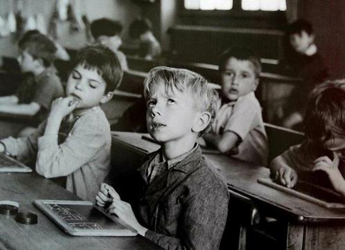 Robert Doisneau - Close to the Right Answer, Antiek en Kunst, Kunst | Schilderijen | Modern