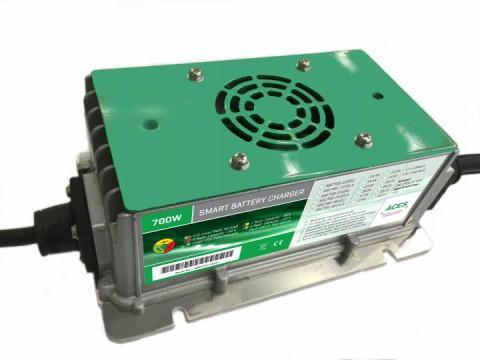 ACES Lithium NCM acculader IP67 ABC700-1220LI 12V 20Ah, Auto-onderdelen, Accu's en Toebehoren, Ophalen of Verzenden