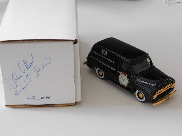 Durham Classics 1:43 - Modelauto (2) - Ford Panel Van, Hobby en Vrije tijd, Modelauto's | 1:5 tot 1:12