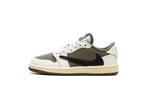 Air Jordan 1 Low Travis Scott Medium Olive (PS) - Maat 34 EU, Kleding | Heren, Schoenen, Ophalen of Verzenden, Nieuw, Jordan