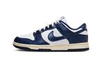 Nike Dunk Low Vintage Navy (W) - Maat 44, Kleding | Heren, Schoenen, Nike, Nieuw, Ophalen of Verzenden, Sneakers of Gympen