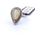 Ring - 18 karaat Witgoud - 5.80ct. tw. Opaal - Diamant, Nieuw