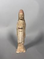 Oud Chinees, Tang-dynastie Terracotta Mingqi - 24 cm, Antiek en Kunst