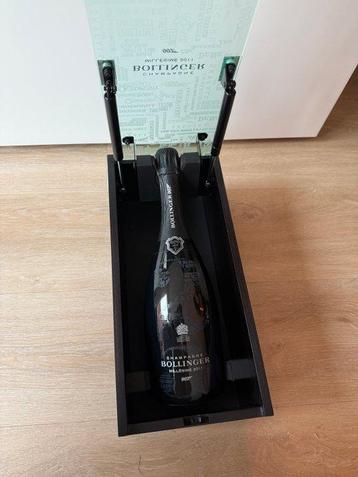 2011 Bollinger, 007 James Bond 25th Film Edition - beschikbaar voor biedingen