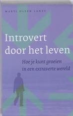 9789025959319 Introvert door het leven | Tweedehands, M.Olsen Laney, Zo goed als nieuw, Verzenden