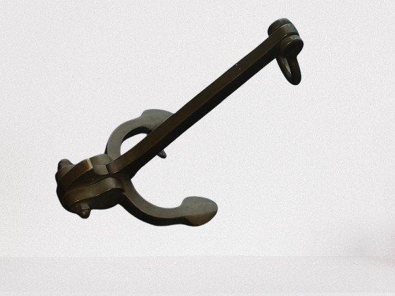 Presse-papier - tioloct dalivit - Messing, Antiek en Kunst, Curiosa en Brocante