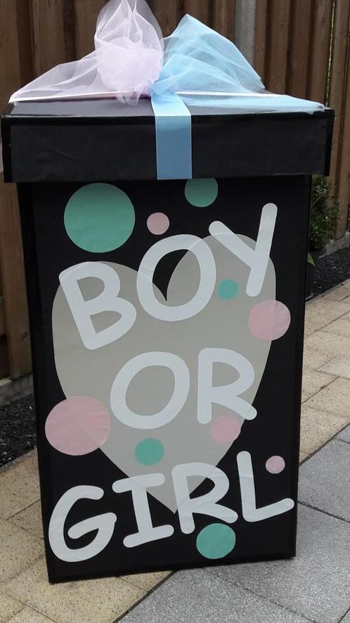 Gender reveal box - Te huur â¬35,-, Kleding | Heren, Carnavalskleding en Feestkleding
