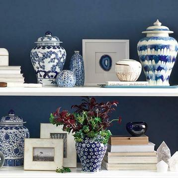 Chinese Vaas Blauw, Chinese Gemberpot, Chinees Porselein Wit beschikbaar voor biedingen