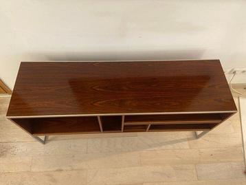 Bang & Olufsen - Kabinet MC 40 - Hifi-set beschikbaar voor biedingen