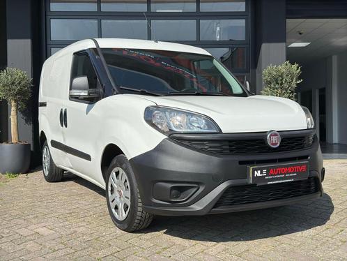 Fiat Dobló Cargo 1.3 MJ L1H1 Actual, Auto's, Bestelauto's, Dealer onderhouden, Lease, Zwart, Handgeschakeld, Wit, Financial lease